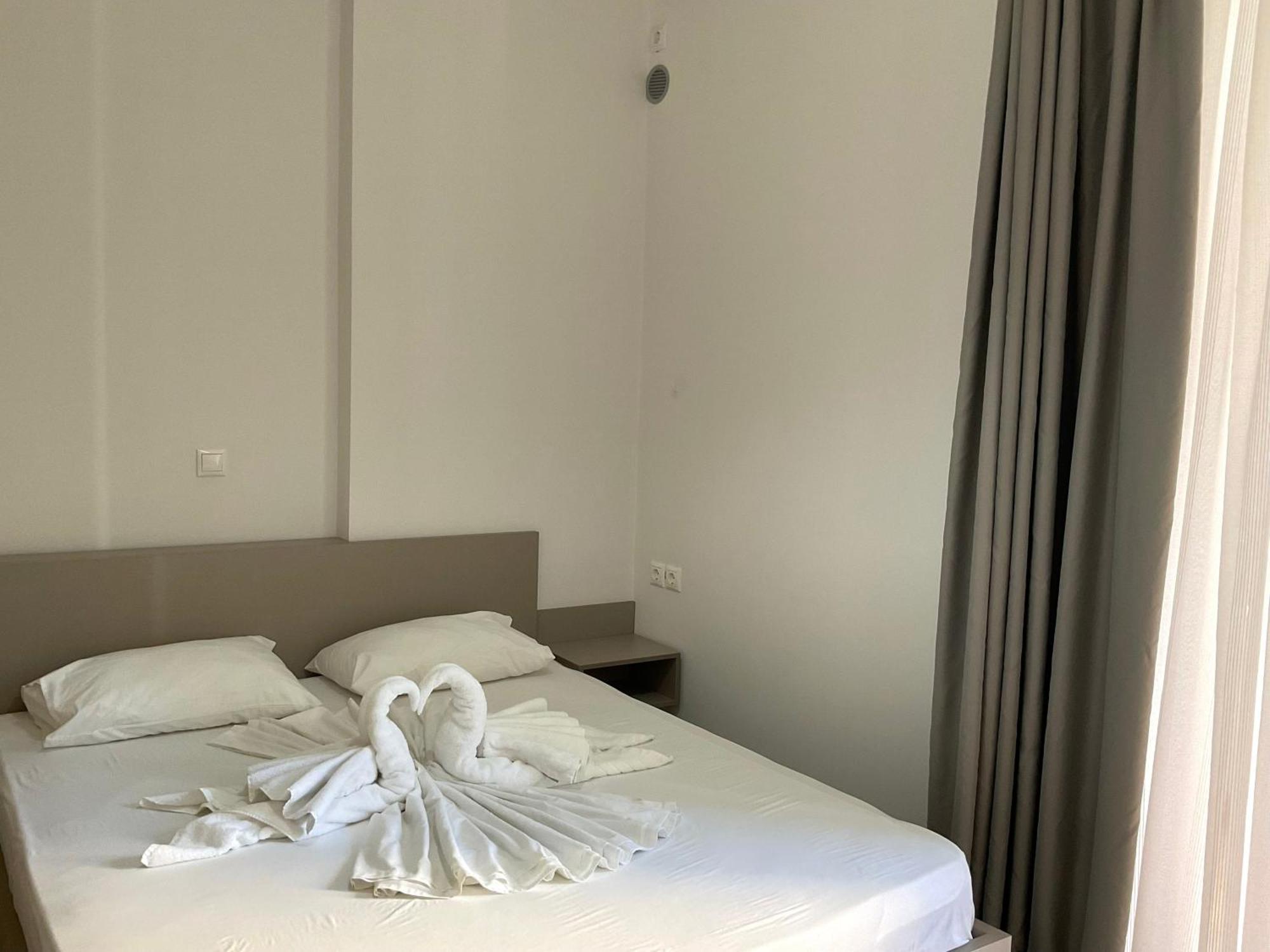 Mojito Beach Apartments With Free Parking Sarandë Quarto foto