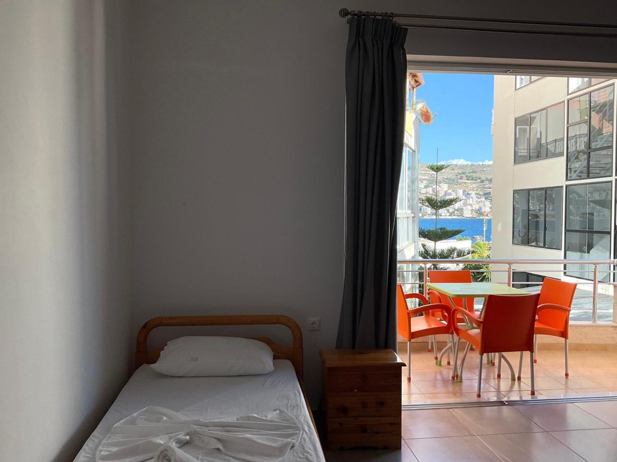 Mojito Beach Apartments With Free Parking Sarandë Quarto foto