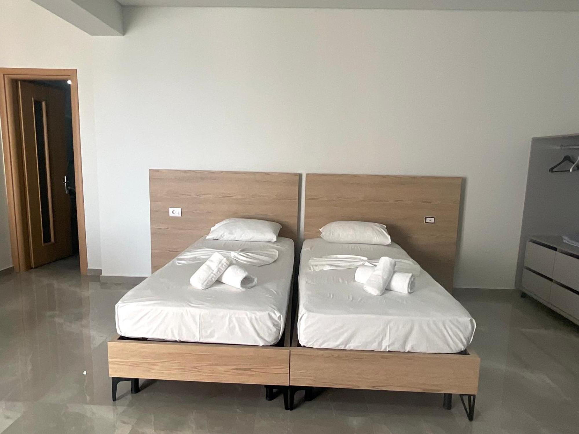 Mojito Beach Apartments With Free Parking Sarandë Quarto foto
