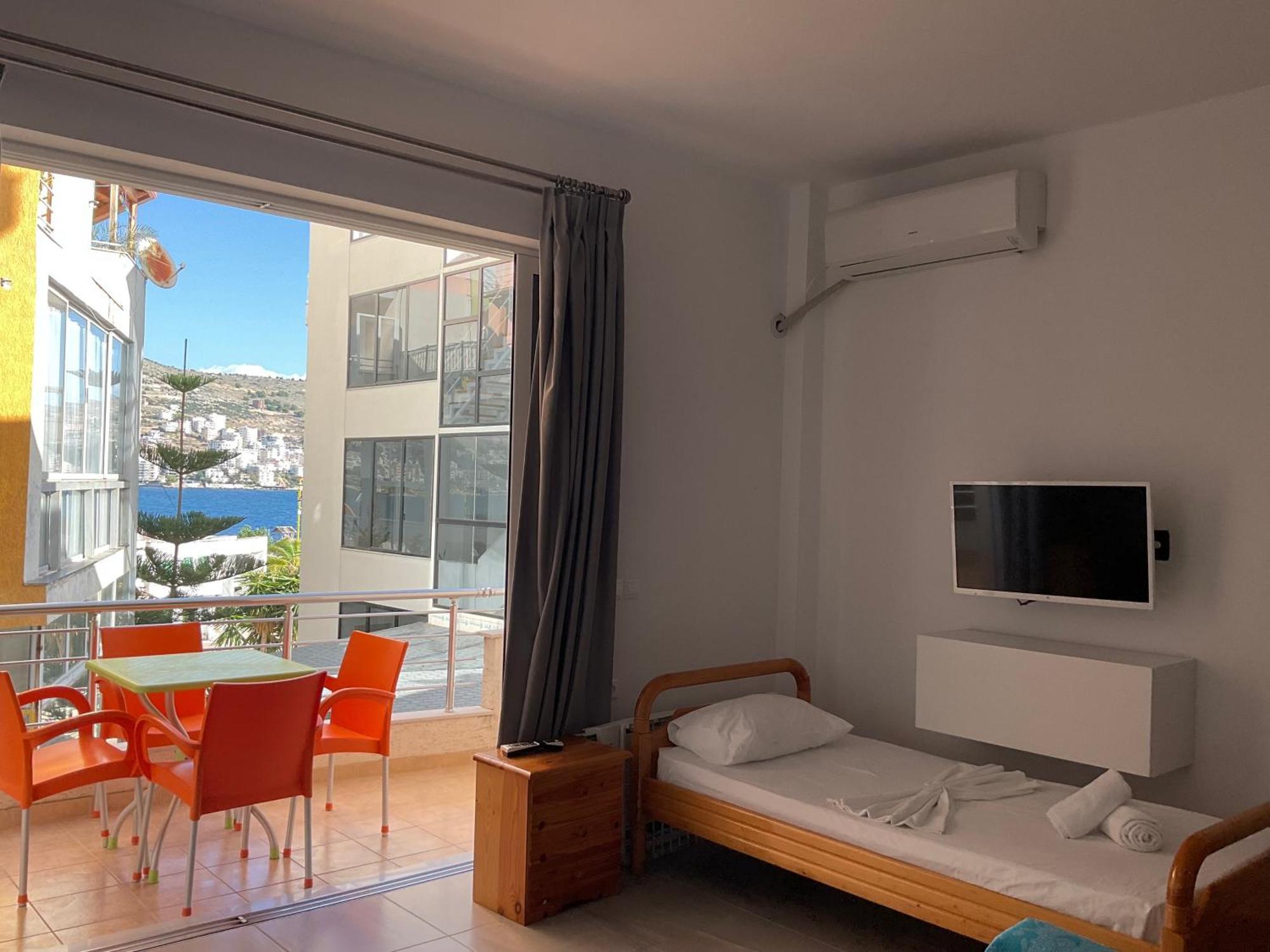 Mojito Beach Apartments With Free Parking Sarandë Quarto foto